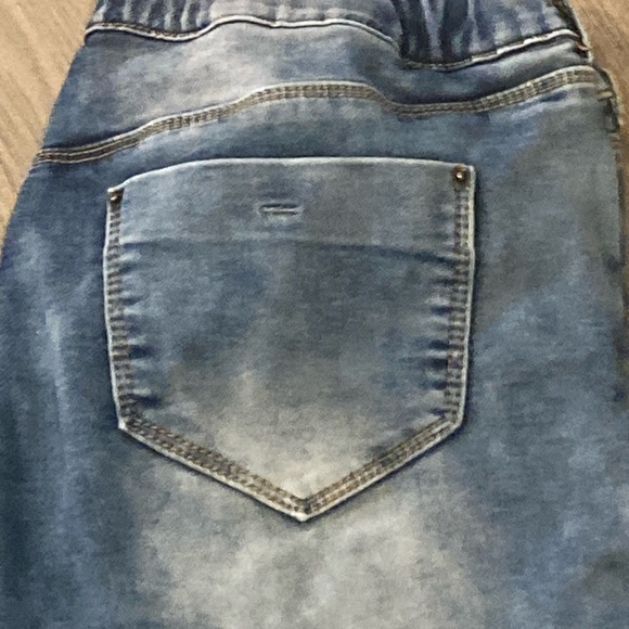 3 for $15 | Buffalo David Bitton Acid Wash Style jeans - Picture 3 of 13